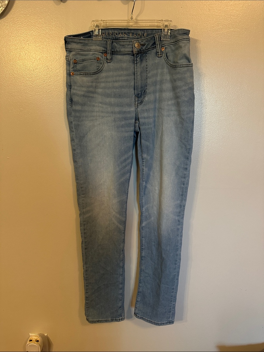 American Eagle Outfitters Men’s Slim Light Blue Straight Leg Jeans 32x32